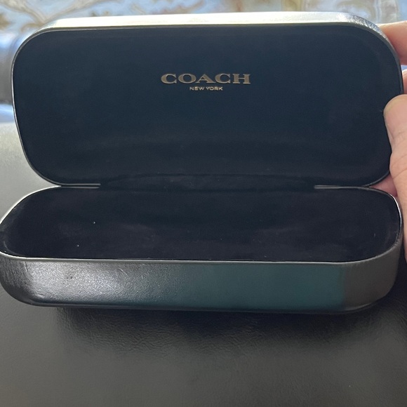 Coach Sleek Black Eyewear Hard Case lined New - Picture 3 of 4